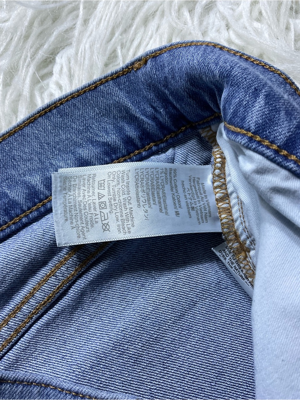 J Crew Wide-leg cropped jean in all-day stretch - Picture 4 of 5